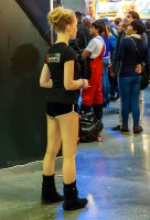 девушка в мини шортиках Игромир 2012