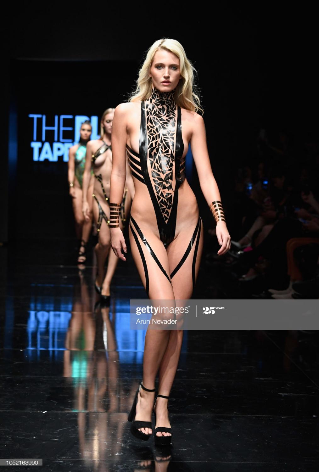 La fashion week 2024 black tape project. Black Tape Project 2020 Арун Невадер. Модель Блэк тейп Проджект. Black Tape Project 2018 участницы. Black Tape Project at los Angeles Fashion week Powered by Art Hearts Fashion LAFW SS/19.