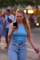 Соски видно сквозь одежду