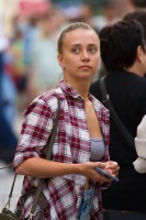 Фотоохота на грудь без лифчика на улице
