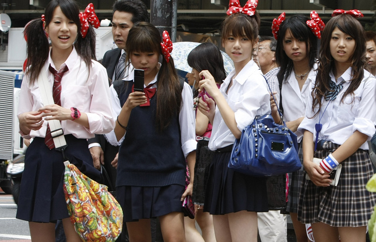 Японские школьницы